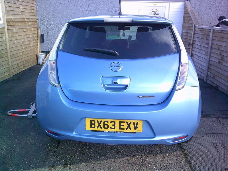 NISSAN LEAF