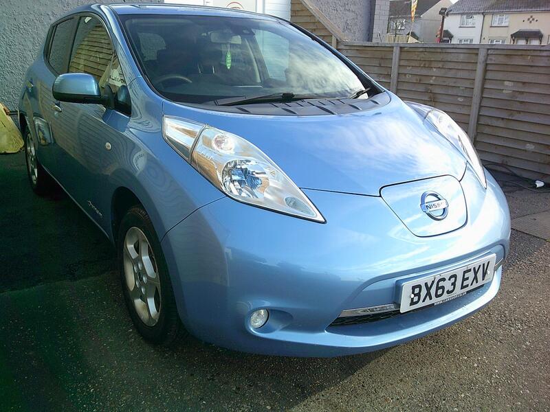 NISSAN LEAF